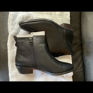 Coach Carmen Ankle Booties Women’s size 9